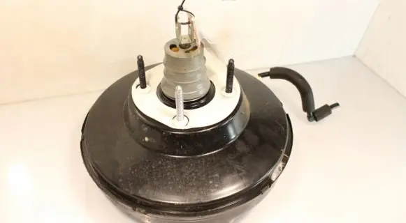 Ford Focus Brake booster