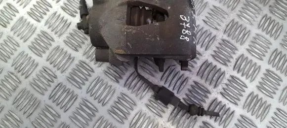 Volkswagen Golf V Front brake caliper