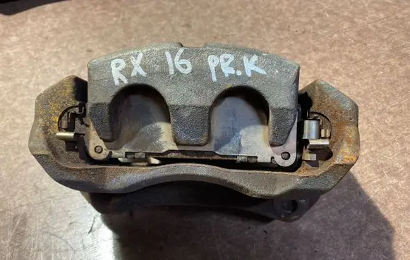 Lexus RX 450H Front brake caliper 4775048100