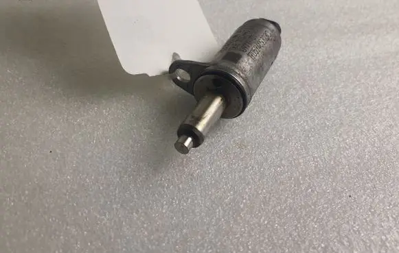 Porsche Macan (95B) Camshaft vanos timing valve 06E103697L