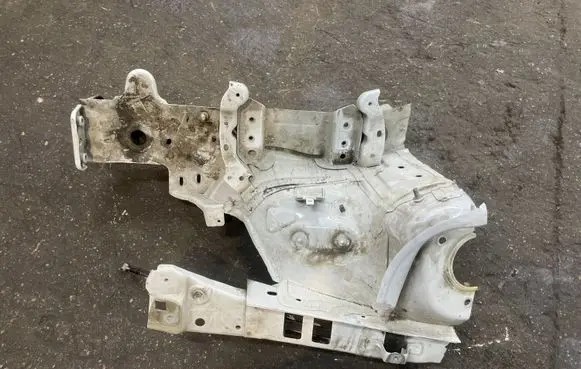 Volkswagen Jetta VI Front side member 