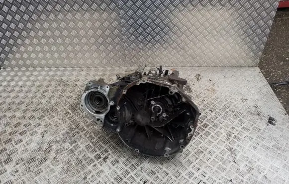 Nissan X-Trail T31 Manual 6 speed gearbox JG76E