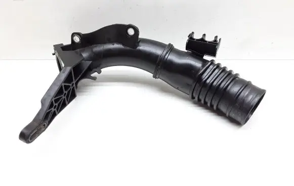 Volvo S60 Intercooler hose/pipe AV6Q9351AD