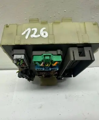 Ford C-MAX I Fuse box set 1090512