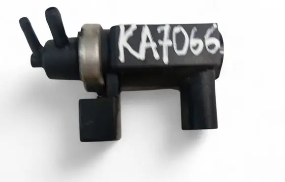 Audi A4 S4 B6 8E 8H Turbo solenoid valve 8E0906628