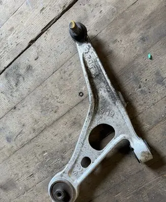 Nissan X-Trail T33 Front lower control arm/wishbone 6US