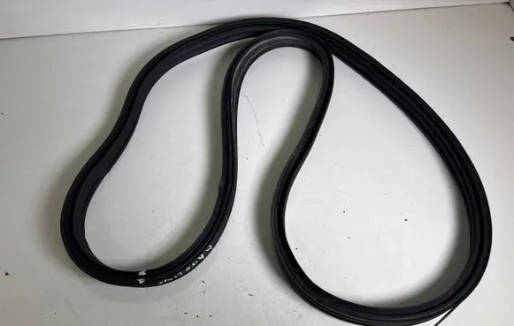 Ford Mustang VI Trunk rubber seal (body)