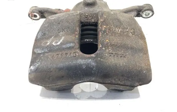 Volkswagen PASSAT B8 Front brake caliper