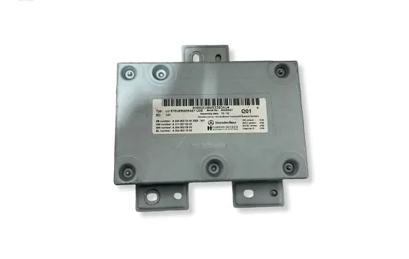 Mercedes-Benz ML W164 Head unit multimedia control A2049000300 A1718270345