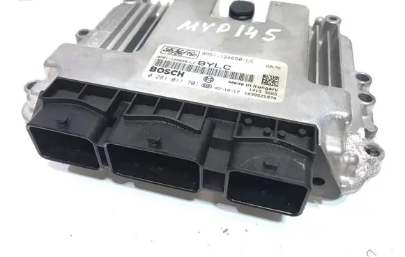 Ford Focus Engine control unit/module 8M5112A650LC 0281011701