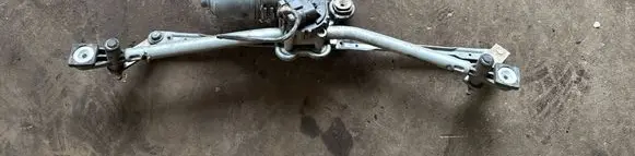 Ford Mondeo Mk III Front wiper linkage and motor 1S7117504AF