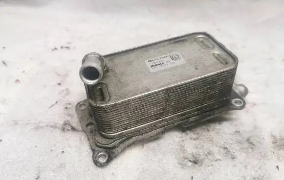 Mercedes-Benz B W246 W242 Gearbox / Transmission oil cooler 11063403 47120