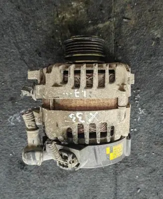 Hyundai ix35 Generator/alternator 373002A805