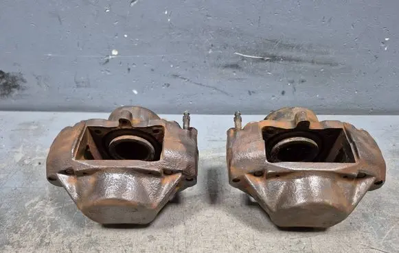 Mercedes-Benz 200 300 W123 Front brake caliper