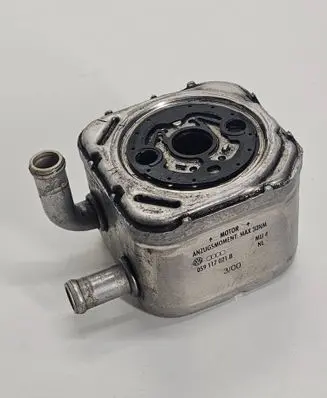 Engine oil radiator