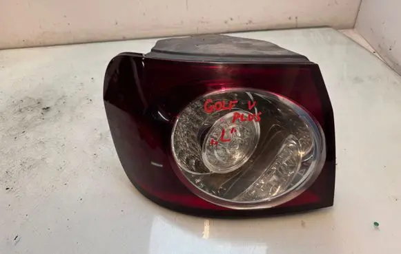 Volkswagen Golf Plus Rear/tail lights 5m0945095l