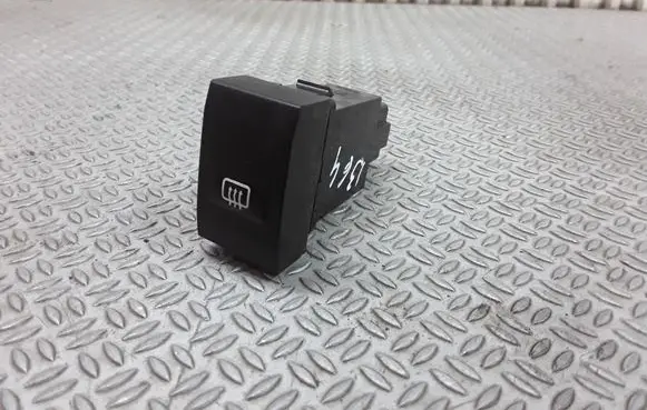 KIA Sorento Windscreen/window heater switch 864W03000