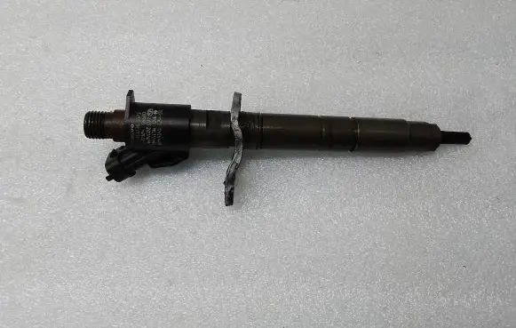 Volvo S60 Fuel injector 31303238 B445141 0445116016