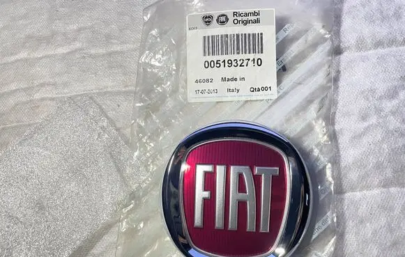 Fiat Grande Punto Manufacturer badge logo/emblem 51932710 0051932710 46082