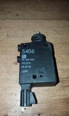 Opel Astra G Central locking motor 90460062 1101215