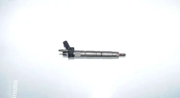 BMW 5 F10 F11 Fuel injector 7823461 13537823461 13537823462