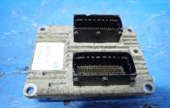 Fiat Grande Punto Engine control unit/module 51819351 6160109809