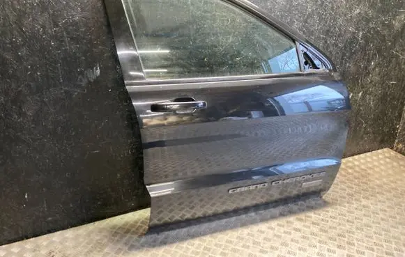 Jeep Grand Cherokee Front door