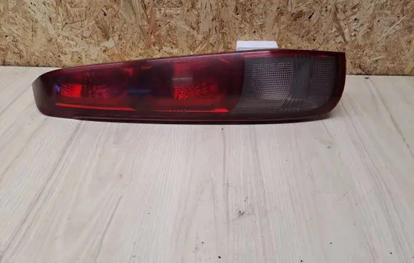 Nissan X-Trail T30 Rear/tail lights 4913 B46L