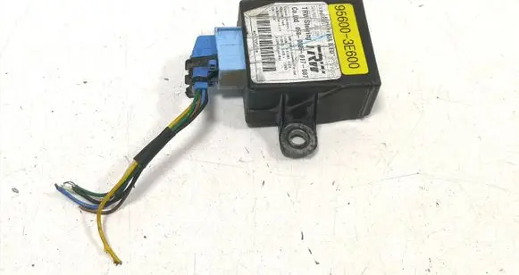KIA Sorento Power steering control unit/module 956003E600 0580085017087