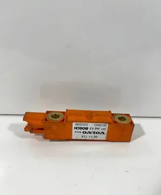 Volvo XC90 Airbag deployment crash/impact sensor 8651754 007843 020206