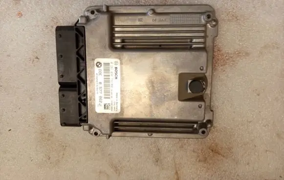 BMW X5 F15 Engine control unit/module 8470177 0281034450 030165537
