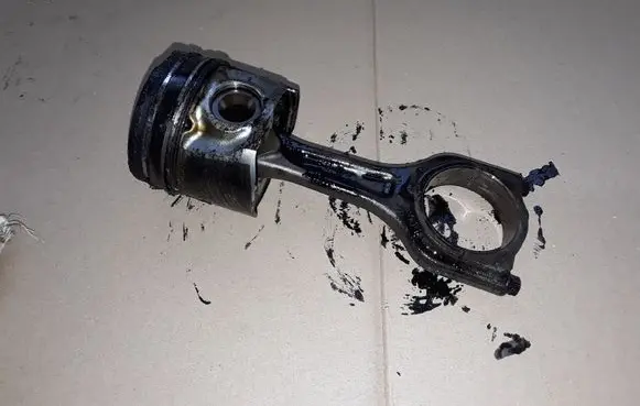 Peugeot 307 Piston with connecting rod 74L53 142