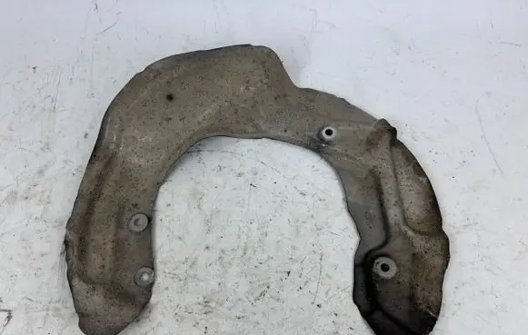 BMW 3 GT F34 Front brake disc dust cover plate 6792235