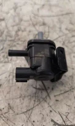 Toyota C-HR II Vacuum valve 9091012276 1362007010