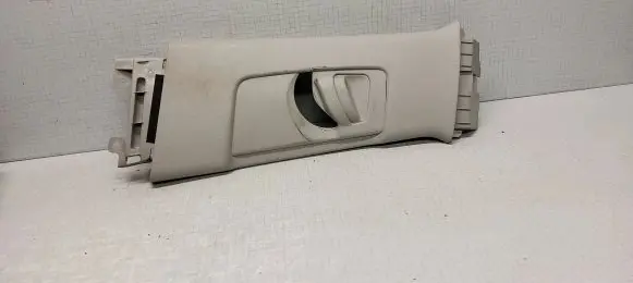 Toyota Verso (B) pillar trim (top) 7302402030A 7313602030A 624200F010