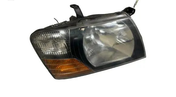 Mitsubishi Pajero Headlight/headlamp E139652