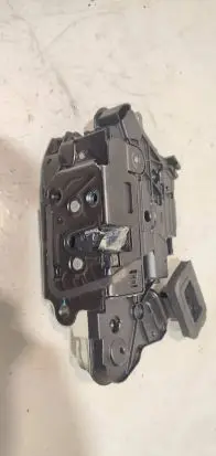 Skoda Yeti (5L) Front door lock 5K2837016D