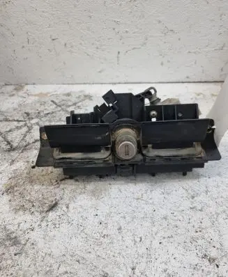 Audi A3 S3 8L Tailgate exterior lock 4B0827565H