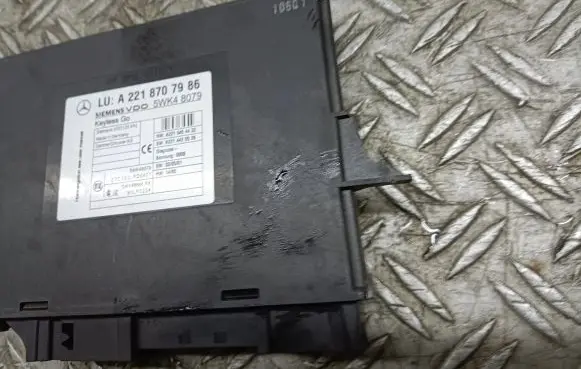 Mercedes-Benz S W221 Keyless (KESSY) go control unit/module 2218707986
