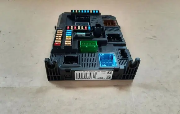 Nissan Pathfinder R51 Fuse box set