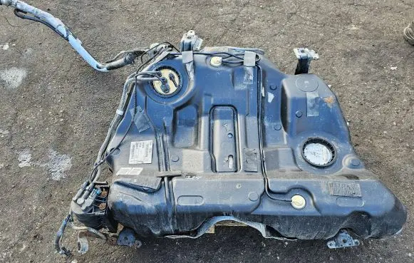 Volvo XC90 Fuel tank 30792842