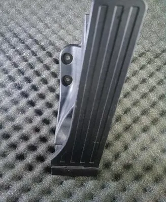 Mercedes-Benz GLC X253 C253 Accelerator throttle pedal A2533000004