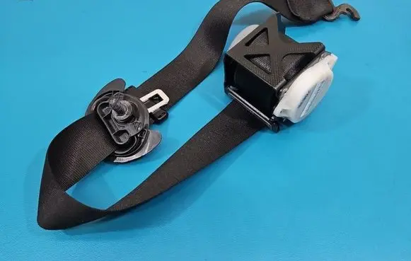 BMW X3 F25 Front seatbelt 0713E512BX IMPRK1611066