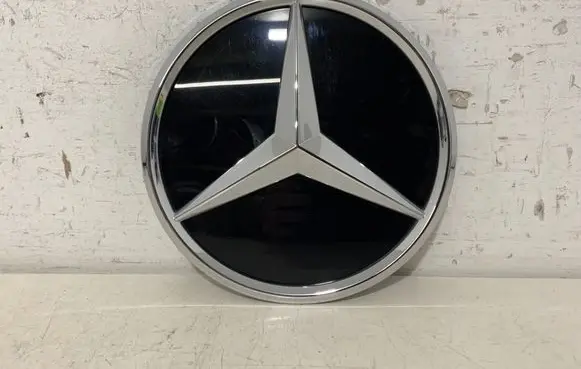 Mercedes-Benz C W206 Manufacturer badge logo/emblem A0008880400