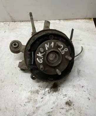 Subaru Forester SH Rear wheel hub spindle/knuckle 