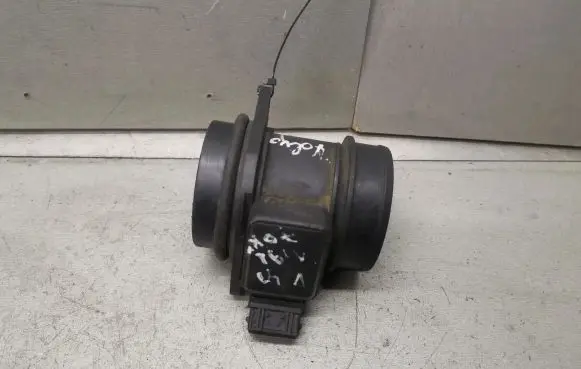 Volvo S40, V40 Mass air flow meter 7700105010B
