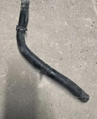 Ford Explorer Engine coolant pipe/hose