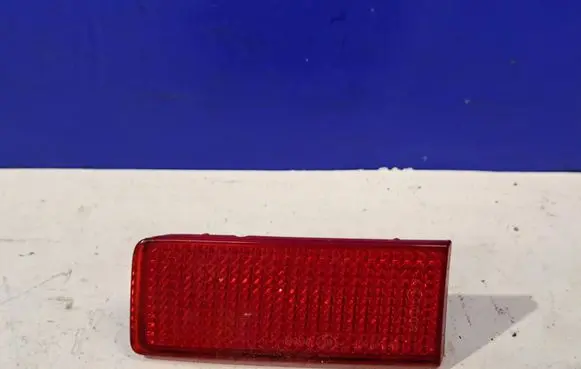 Volkswagen Touareg III Rear tail light reflector 7P6945105