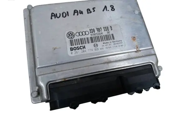 Audi A4 S4 B5 8D Engine control unit/module 8D0907558B 0261204774