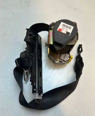 Mercedes-Benz E W211 Front seatbelt 561014701 008R000